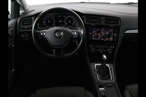 Volkswagen Golf 1.0 TSI Highline | Full LED | Virtual Cockpit | Carplay | Adaptive cruise | Navigatie | Climate control | Parkeerhulp | Sportstoelen