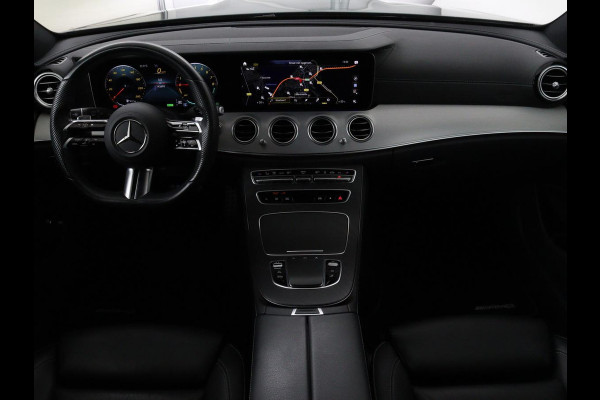Mercedes-Benz E-Klasse 300e Business Solution AMG | Leder | Trekhaak | Stoelverwarming | 360 camera | Carplay | Sfeerverlichting | Matrix LED | Keyless | Navigatie