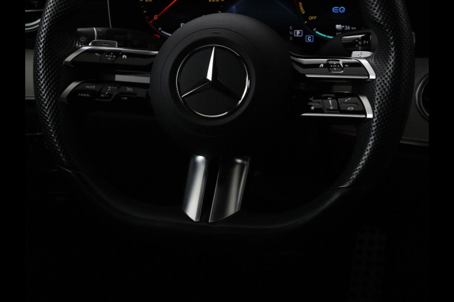 Mercedes-Benz E-Klasse 300e Business Solution AMG | Leder | Trekhaak | Stoelverwarming | 360 camera | Carplay | Sfeerverlichting | Matrix LED | Keyless | Navigatie