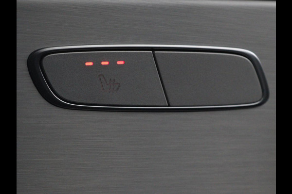 Mercedes-Benz E-Klasse 300e Business Solution AMG | Leder | Trekhaak | Stoelverwarming | 360 camera | Carplay | Sfeerverlichting | Matrix LED | Keyless | Navigatie