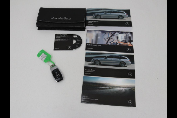 Mercedes-Benz E-Klasse 300e Business Solution AMG | Leder | Trekhaak | Stoelverwarming | 360 camera | Carplay | Sfeerverlichting | Matrix LED | Keyless | Navigatie