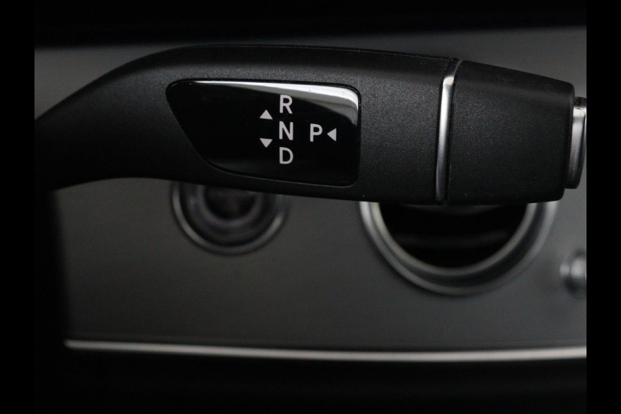 Mercedes-Benz E-Klasse 300e Business Solution AMG | Leder | Trekhaak | Stoelverwarming | 360 camera | Carplay | Sfeerverlichting | Matrix LED | Keyless | Navigatie