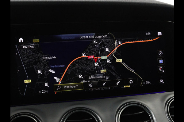 Mercedes-Benz E-Klasse 300e Business Solution AMG | Leder | Trekhaak | Stoelverwarming | 360 camera | Carplay | Sfeerverlichting | Matrix LED | Keyless | Navigatie