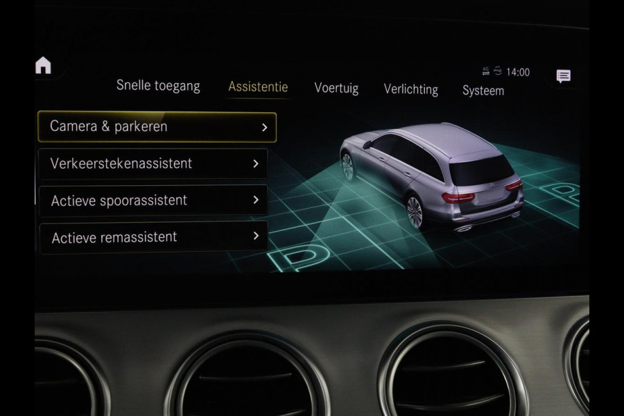 Mercedes-Benz E-Klasse 300e Business Solution AMG | Leder | Trekhaak | Stoelverwarming | 360 camera | Carplay | Sfeerverlichting | Matrix LED | Keyless | Navigatie
