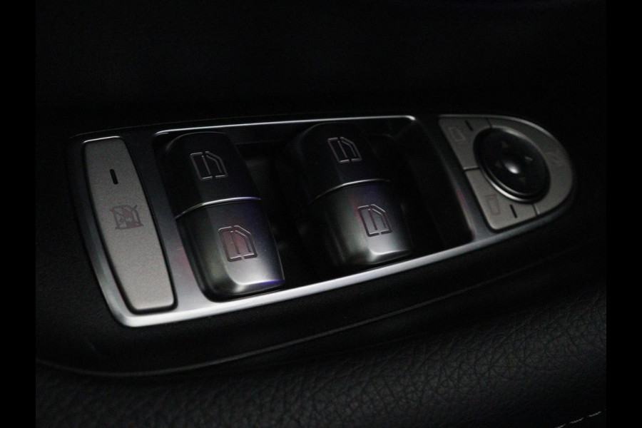 Mercedes-Benz E-Klasse 300e Business Solution AMG | Leder | Trekhaak | Stoelverwarming | 360 camera | Carplay | Sfeerverlichting | Matrix LED | Keyless | Navigatie