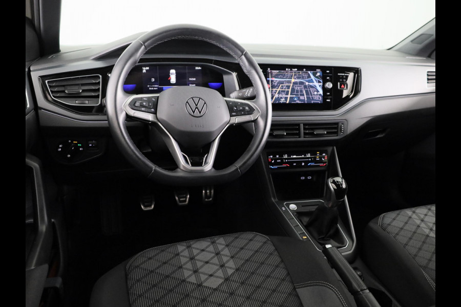 Volkswagen Taigo 1.0 TSI R-Line 110 PK | Black Style | Navigatie | Camera | Stoelverwarming | Extra getint glas