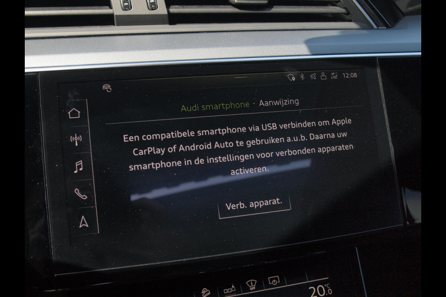 Audi e-tron e-tron 55 quattro 95 kWh | Panoramadak | 360 Camera | Apple Carplay | Bang & Olufsen | Head-Up Display | Trekhaak |