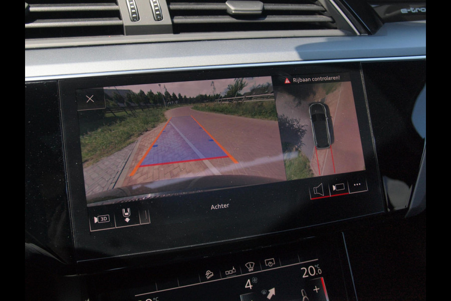 Audi e-tron e-tron 55 quattro 95 kWh | Panoramadak | 360 Camera | Apple Carplay | Bang & Olufsen | Head-Up Display | Trekhaak |