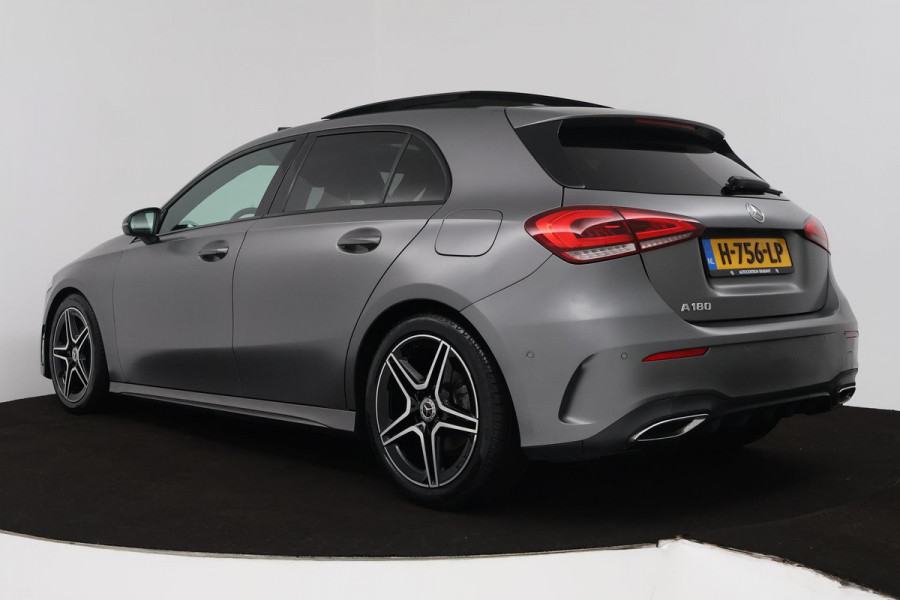 Mercedes-Benz A-Klasse 180 Business Solution AMG Plus (PANORAMADAK, STOELVERWARMING, ACHTERUITRIJCAMERA, GOED ONDERHOUDEN)