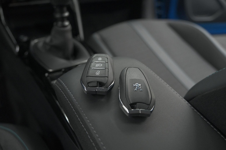 Peugeot 208 PureTech 100 Allure | Adaptieve Cruise Control | Camera | Apple Carplay