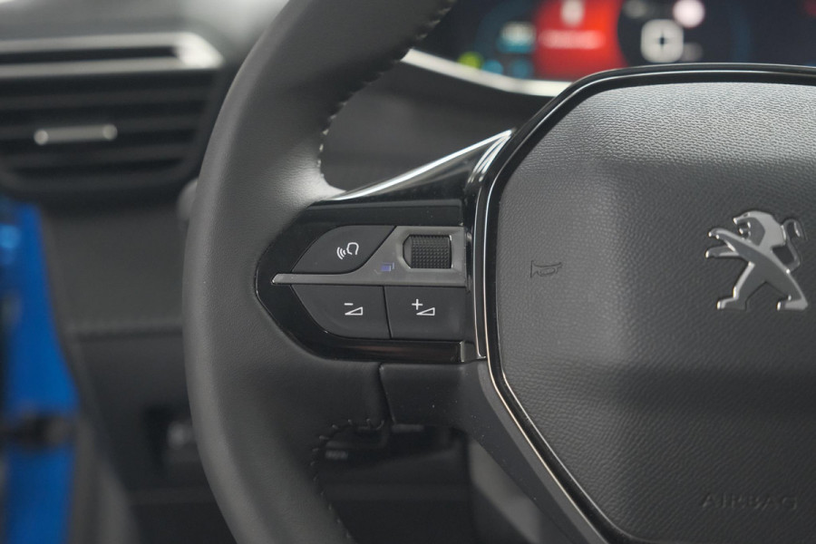 Peugeot 208 PureTech 100 Allure | Adaptieve Cruise Control | Camera | Apple Carplay