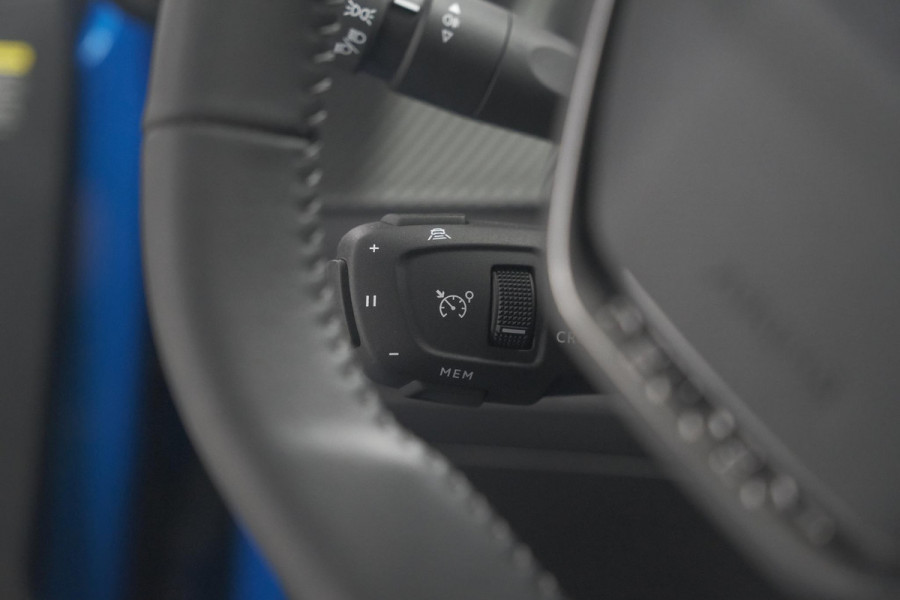 Peugeot 208 PureTech 100 Allure | Adaptieve Cruise Control | Camera | Apple Carplay