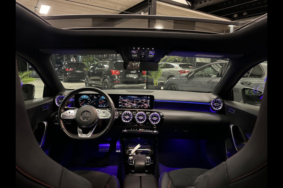 Mercedes-Benz A-Klasse 200 AMG|PANO|SFEER|BOMVOL