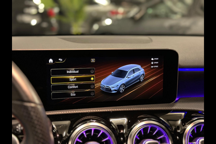 Mercedes-Benz A-Klasse 200 AMG|PANO|SFEER|BOMVOL