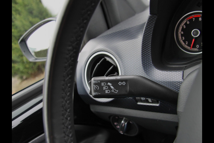 Volkswagen up! Active 5drs. Clima | Cruise | Camera | Vol!