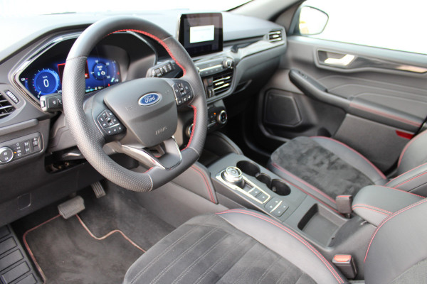 Ford Kuga 2.5-225pk PHEV ST-Line X. Hybride rijden voor een redelijke prijs ! Stoel- en voorraamverwarming, B&O soundsystem, navigatie, telefoonvoorb., metallic lak, LM wielen, side- en lane assist, camera v+a, adaptive cruise control, elektr. achterklep etc., etc.