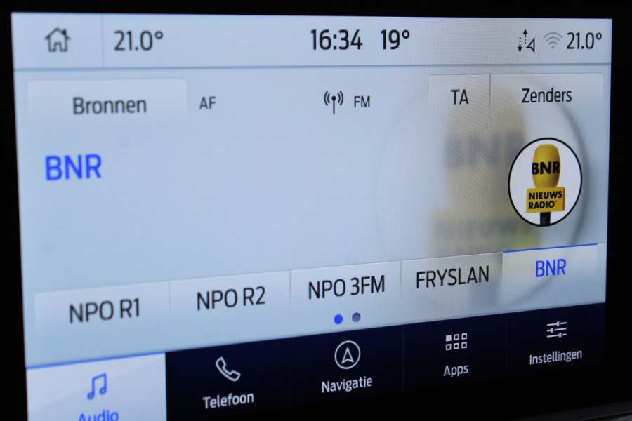Ford Kuga 2.5-225pk PHEV ST-Line X. Hybride rijden voor een redelijke prijs ! Stoel- en voorraamverwarming, B&O soundsystem, navigatie, telefoonvoorb., metallic lak, LM wielen, side- en lane assist, camera v+a, adaptive cruise control, elektr. achterklep etc., etc.