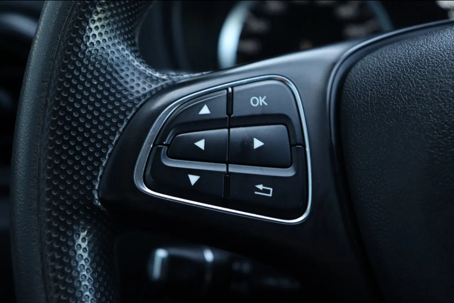 Mercedes-Benz Vito 114 CDi XL l AIRCO l NAVI l TREKHAAK l IMPERIAAL