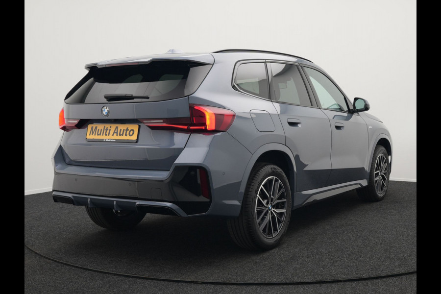 BMW X1 sDrive18i M-Sport | Leder Alcantara Sportstoelen | Navigatie | Cruise Control | Camera | Park Assist