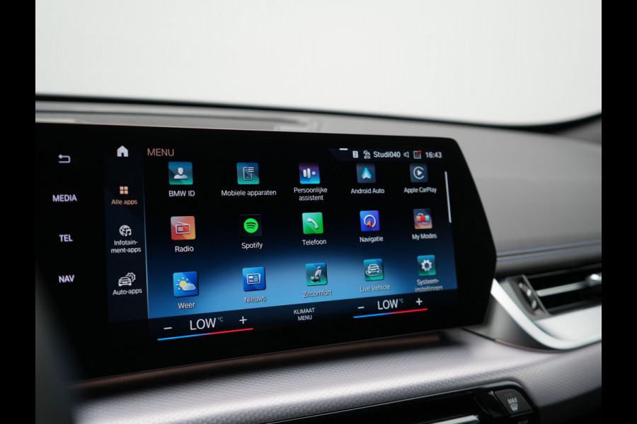 BMW X1 sDrive18i M-Sport | Leder Alcantara Sportstoelen | Navigatie | Cruise Control | Camera | Park Assist
