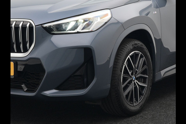 BMW X1 sDrive18i M-Sport | Leder Alcantara Sportstoelen | Navigatie | Cruise Control | Camera | Park Assist