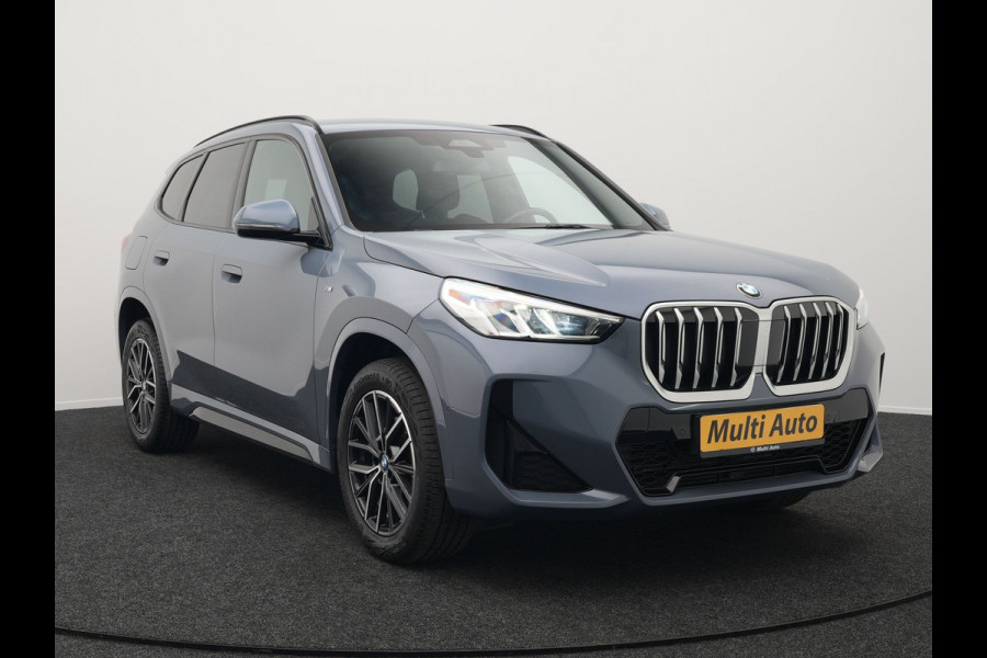 BMW X1 sDrive18i M-Sport | Leder Alcantara Sportstoelen | Navigatie | Cruise Control | Camera | Park Assist