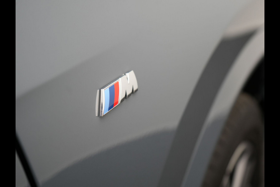 BMW X1 sDrive18i M-Sport | Leder Alcantara Sportstoelen | Navigatie | Cruise Control | Camera | Park Assist