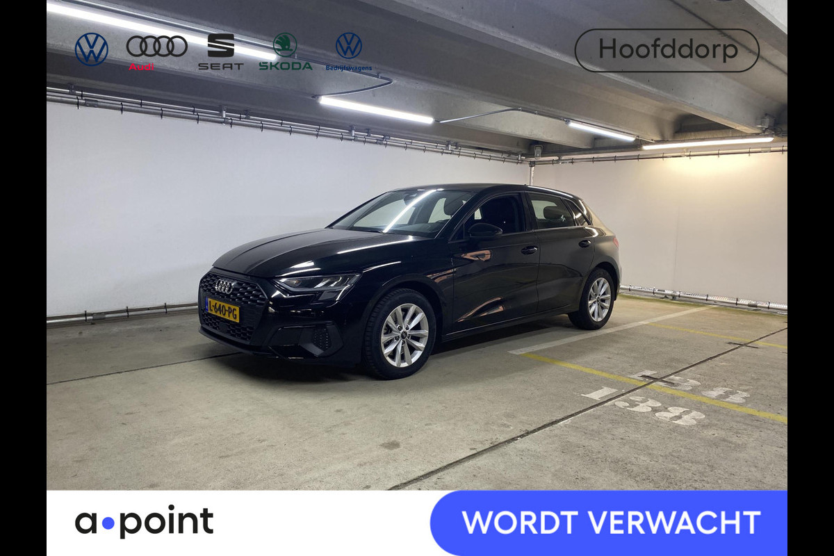 Audi A3 Sportback 30 TFSI Pro Line 110 pk | Navigatie via App | Parkeersensoren achter | Cruise control | Apple Carplay/Android Auto | LED koplampen | Audi A3 Sportback 30 TFSI Pro Line 110 pk | Navigatie via App | Parkeersensoren achter | Cruise control | Apple Carplay/Android Auto | LED koplampen |