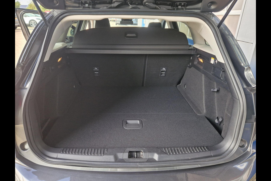 Ford FOCUS Wagon 1.0 EcoBoost Trend Edition Business | Wegklapbare Trekhaak | Stuur,stoel en voorruitverwarming | Camera achter | Cruisecontrol | Navigatie |