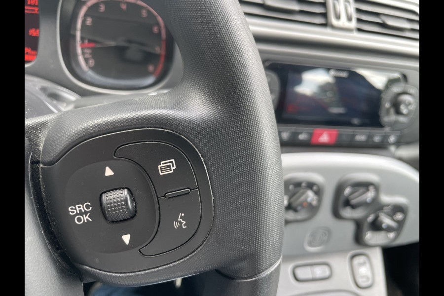 Fiat Panda 1.2 Lounge  5 zit plaatsen                          Airco - Bluetooth - Spiegels E V+VW - Centrale deurvergr. - E-Ramen voor - LMV 14"- ML Zeer goed onderhouden!