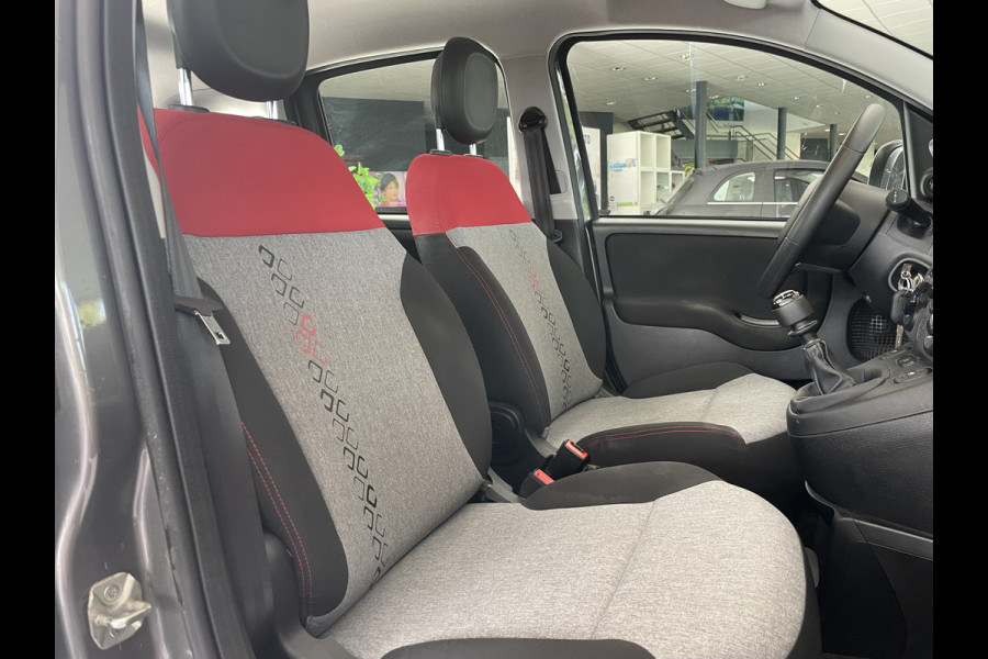 Fiat Panda 1.2 Lounge  5 zit plaatsen                          Airco - Bluetooth - Spiegels E V+VW - Centrale deurvergr. - E-Ramen voor - LMV 14"- ML Zeer goed onderhouden!