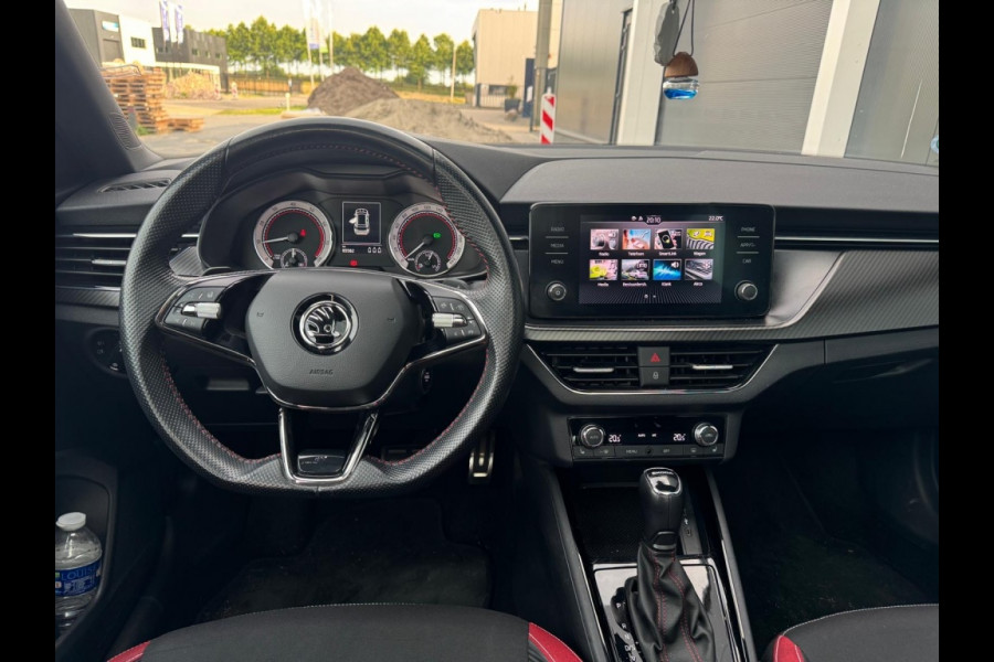 Škoda Kamiq 1.5 TSI MONTE CARLO M2021 PANO CARPLAY PDC SPORTVELGEN CLIMATE