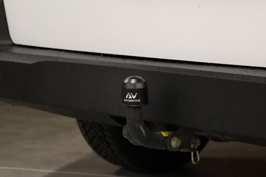 Ford Transit Connect 1.5 EcoBlue | PDC V+A | Airco | Trekhaak | Lederen bekleding | Dealer onderhouden | Nieuwe APK | Euro 6 | MF Stuur
