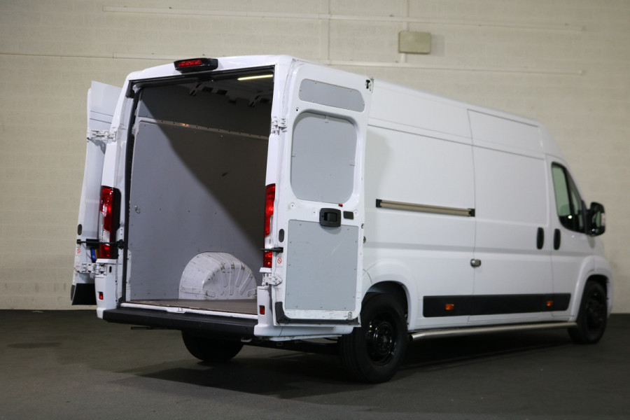 Opel Movano 2.2D 140pk L4 H2 Airco Navigatie Camera