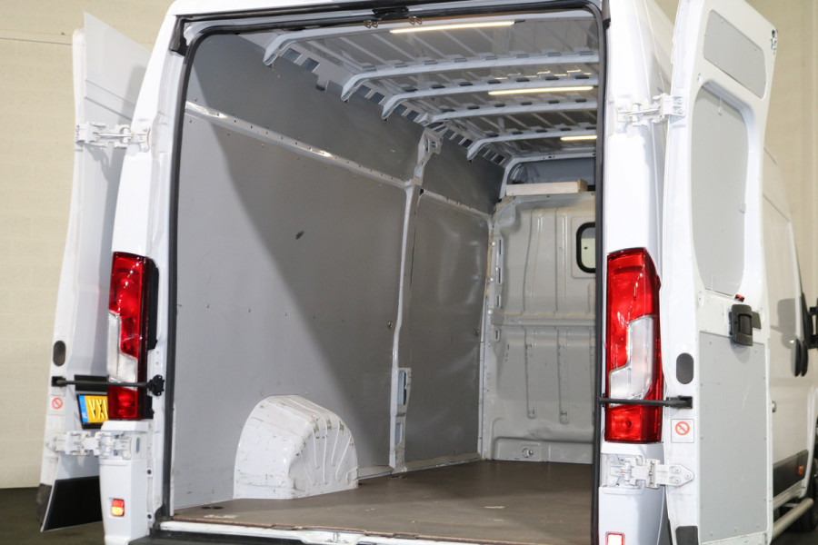 Opel Movano 2.2D 140pk L4 H2 Airco Navigatie Camera