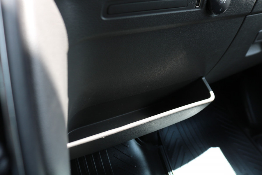 Ford Transit 2.0 TDCI 130pk Automaat L2 H2 Black Edition