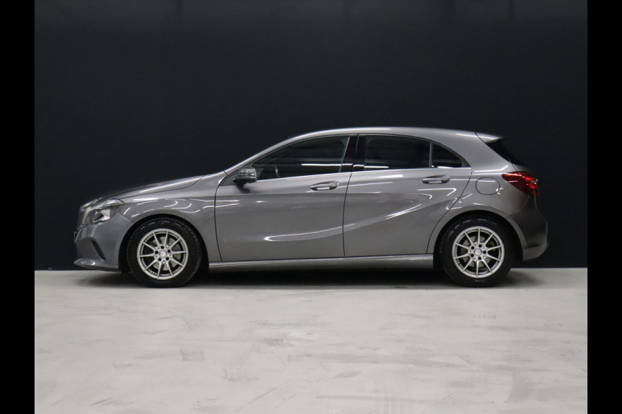 Mercedes-Benz A-Klasse 180 Sport [CAMERA, NAVIGATIE, HALF LEDER, BLUETOOTH, CRUISE CONTROL, AIRCO, NIEUWSTAAT]