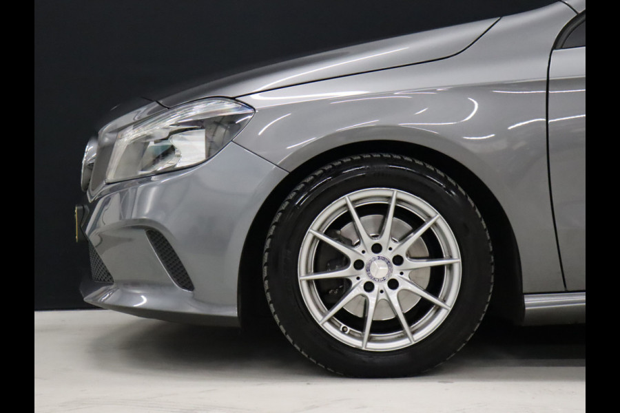Mercedes-Benz A-Klasse 180 Sport [CAMERA, NAVIGATIE, HALF LEDER, BLUETOOTH, CRUISE CONTROL, AIRCO, NIEUWSTAAT]