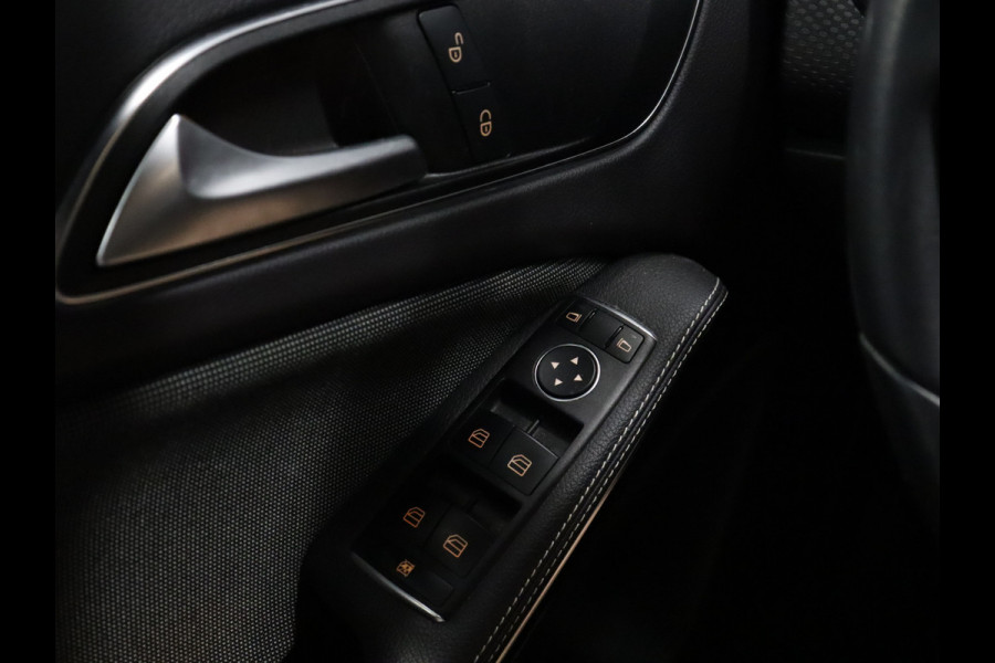 Mercedes-Benz A-Klasse 180 Sport [CAMERA, NAVIGATIE, HALF LEDER, BLUETOOTH, CRUISE CONTROL, AIRCO, NIEUWSTAAT]