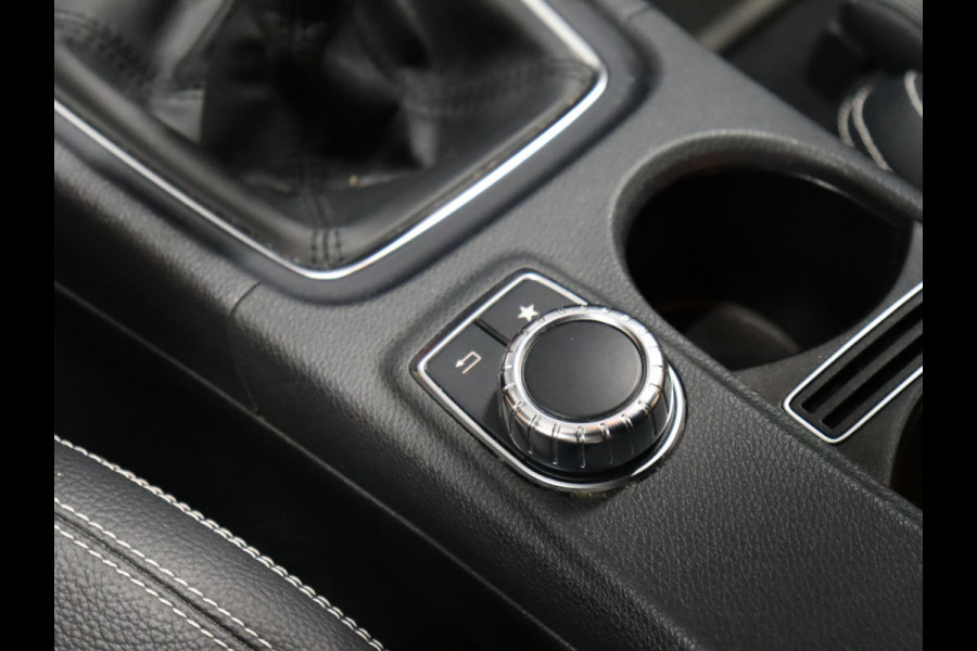 Mercedes-Benz A-Klasse 180 Sport [CAMERA, NAVIGATIE, HALF LEDER, BLUETOOTH, CRUISE CONTROL, AIRCO, NIEUWSTAAT]