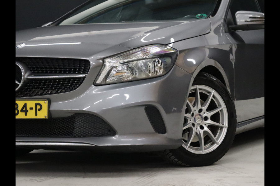 Mercedes-Benz A-Klasse 180 Sport [CAMERA, NAVIGATIE, HALF LEDER, BLUETOOTH, CRUISE CONTROL, AIRCO, NIEUWSTAAT]