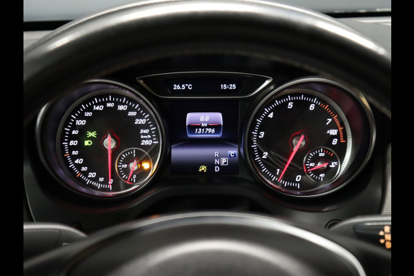 Mercedes-Benz CLA-Klasse 180 Sport [GROOT NAVIGATIE, ZWARTE HEMEL, STOELVERWARMING, PDC V+A, HALF LEDER, CRUISE CONTROL, AIRCO, NIEUWSTAAT]