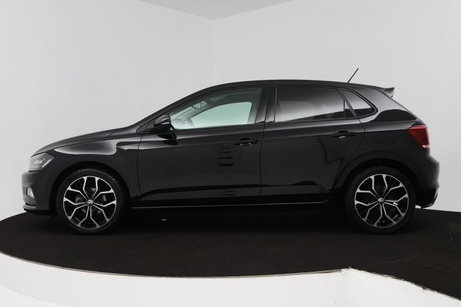 Volkswagen Polo 1.0 TSI Highline (PARKEERSENSOREN, CRUISE ADAPTIEF, NAVIGATIE, CARPLAY, AUTOMAAT, DIGITAAL DASHBOARD, NL-AUTO)
