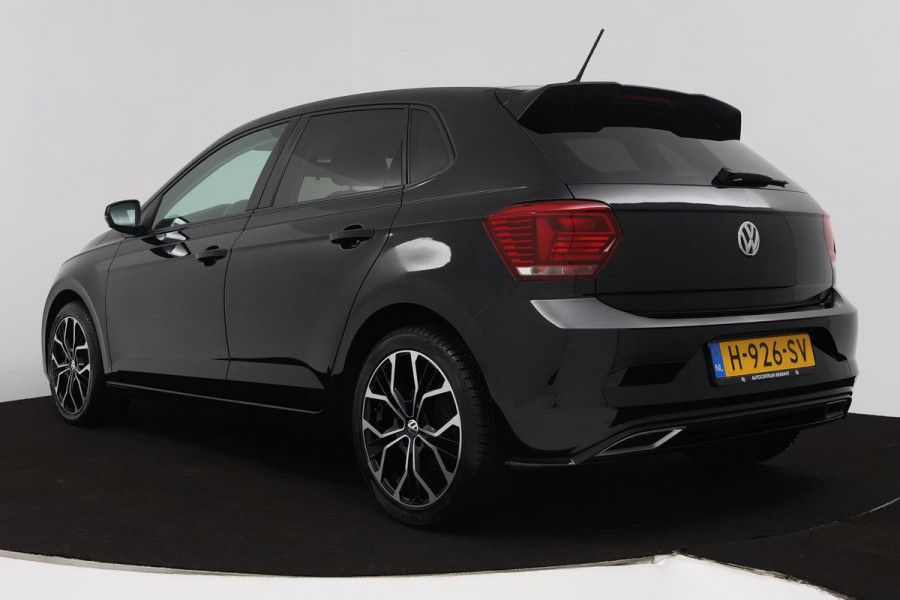 Volkswagen Polo 1.0 TSI Highline (PARKEERSENSOREN, CRUISE ADAPTIEF, NAVIGATIE, CARPLAY, AUTOMAAT, DIGITAAL DASHBOARD, NL-AUTO)