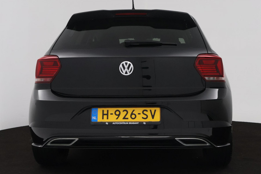 Volkswagen Polo 1.0 TSI Highline (PARKEERSENSOREN, CRUISE ADAPTIEF, NAVIGATIE, CARPLAY, AUTOMAAT, DIGITAAL DASHBOARD, NL-AUTO)