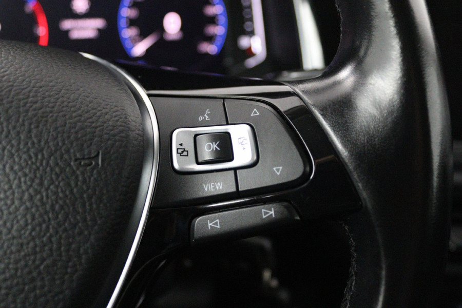 Volkswagen Polo 1.0 TSI Highline (PARKEERSENSOREN, CRUISE ADAPTIEF, NAVIGATIE, CARPLAY, AUTOMAAT, DIGITAAL DASHBOARD, NL-AUTO)