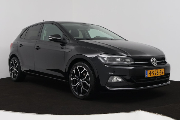 Volkswagen Polo 1.0 TSI Highline (PARKEERSENSOREN, CRUISE ADAPTIEF, NAVIGATIE, CARPLAY, AUTOMAAT, DIGITAAL DASHBOARD, NL-AUTO)