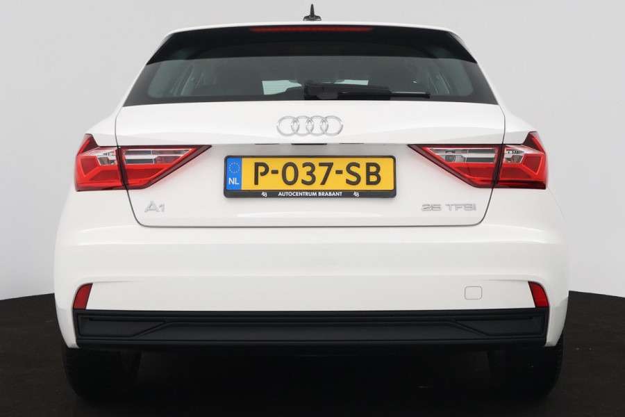 Audi A1 Sportback 25 TFSI Pro Line (LANE-ASSIST, CRUISE CONTROL, NAVIGATIE, NL-AUTO, GOED ONDERHOUDEN)