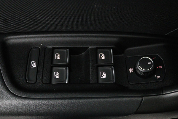 Audi A1 Sportback 25 TFSI Pro Line (LANE-ASSIST, CRUISE CONTROL, NAVIGATIE, NL-AUTO, GOED ONDERHOUDEN)
