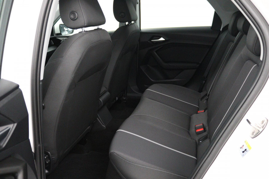 Audi A1 Sportback 25 TFSI Pro Line (LANE-ASSIST, CRUISE CONTROL, NAVIGATIE, NL-AUTO, GOED ONDERHOUDEN)
